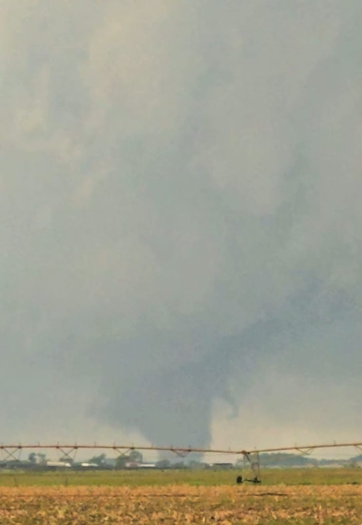 tornado2.jpg