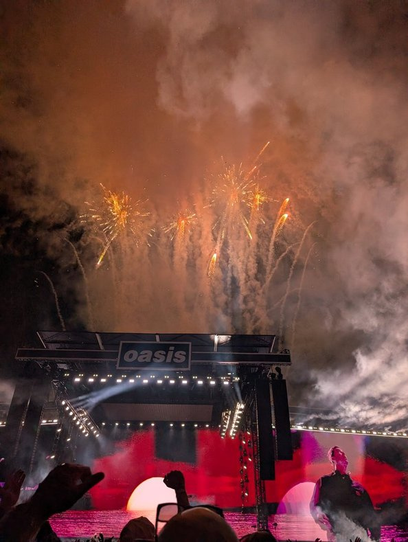 OasisFireworks.jpg