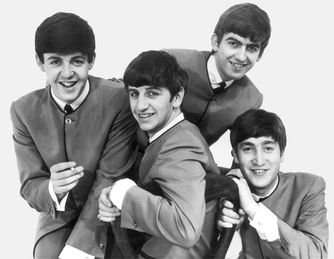 The_Beatles_1963_Dezo_Hoffman_Capitol_Records_press_photo_2.jpg