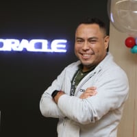 Andres De la Ossa-Oracle