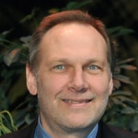 Denis Magnan-Oracle