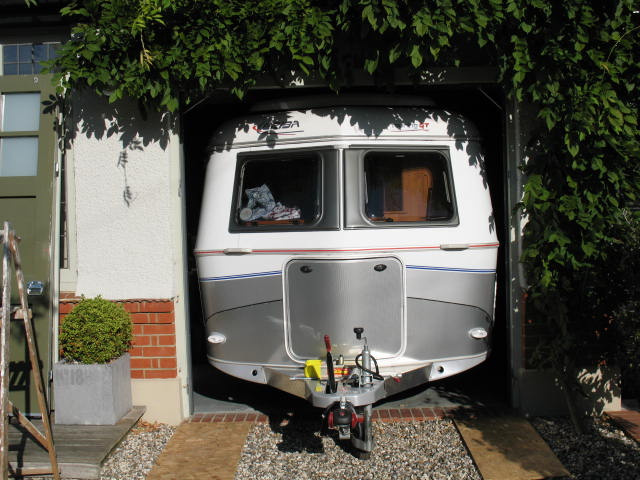 It's a bit tight 007.jpg