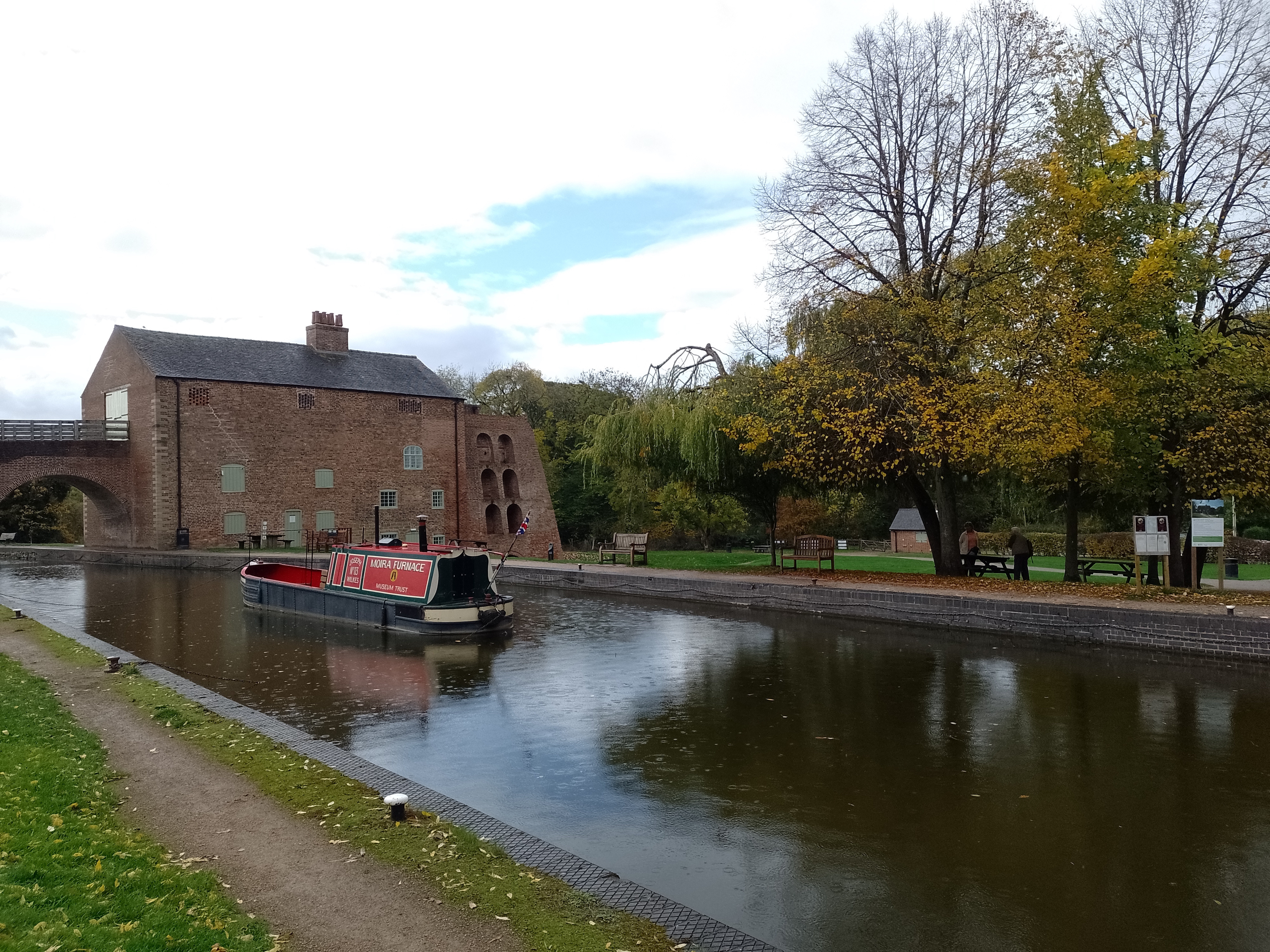 Moira kiln and canal.jpg