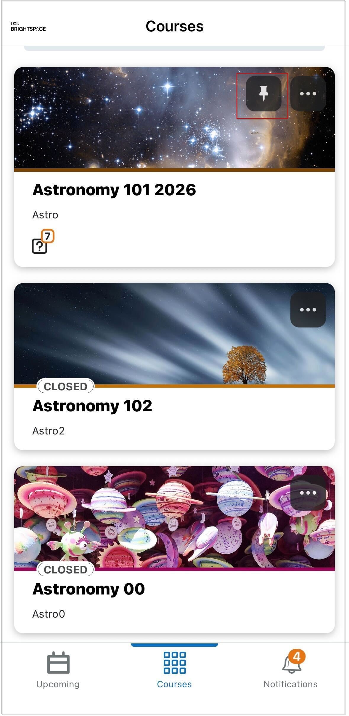 Los cursos anclados se muestran en primer lugar en la lista de cursos.