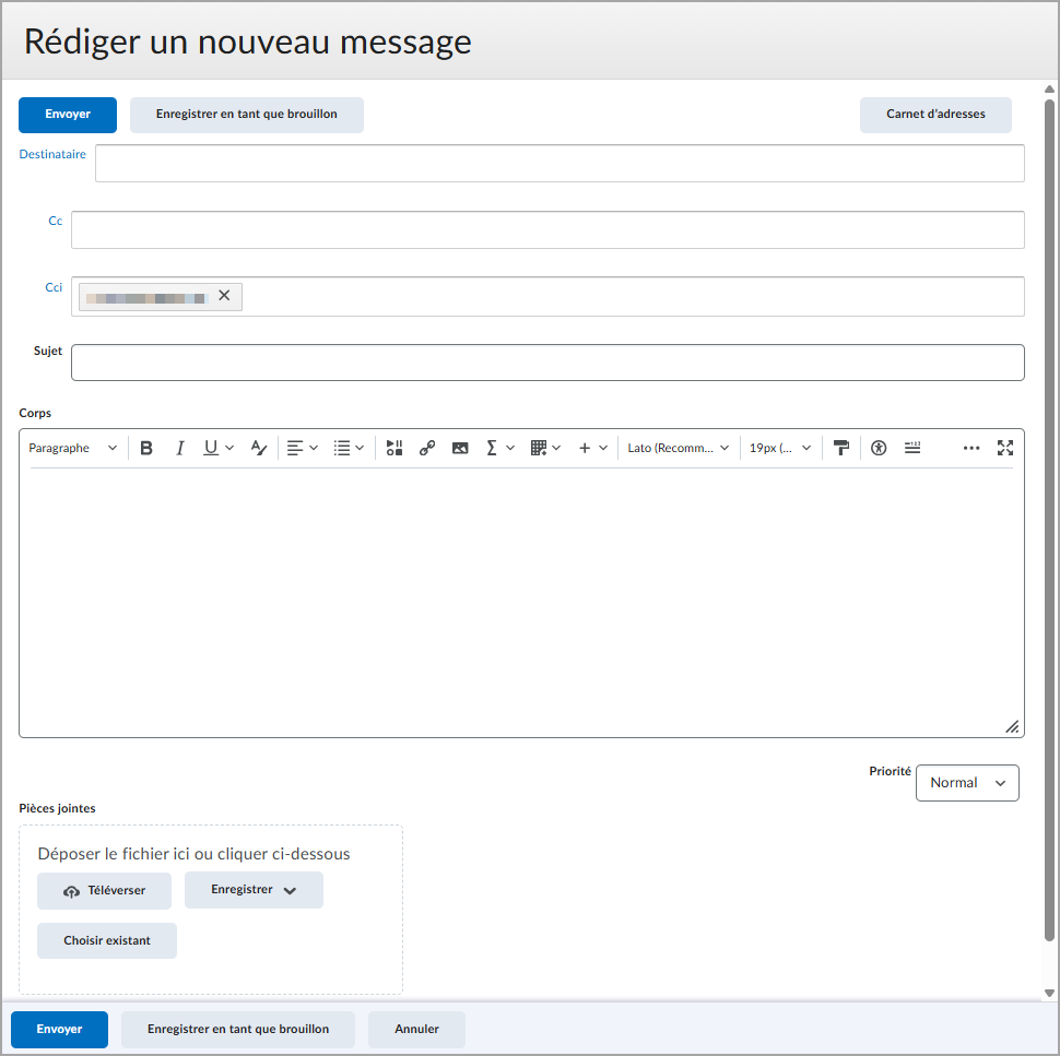 L’écran Rédiger un nouveau message avec les adresses des parents dans le champ Cci