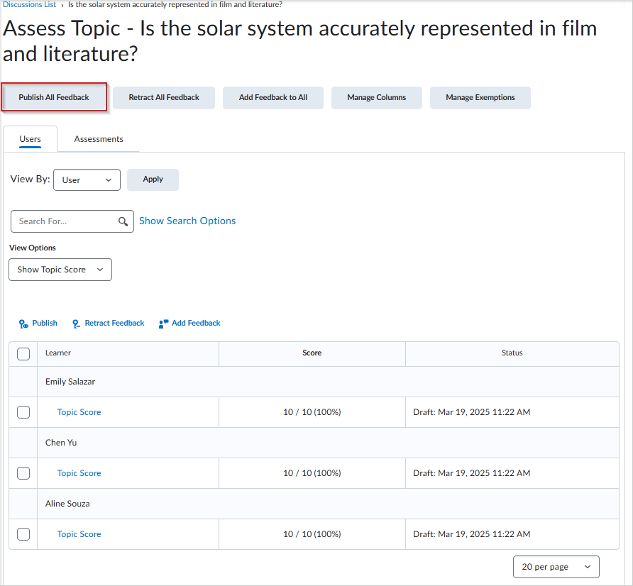 La página Evaluar tema en Brightspace con estudiantes seleccionados y el botón “Publicar todos los comentarios” resaltado.