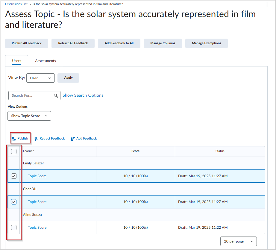 La página Evaluar tema en Brightspace con estudiantes seleccionados y el botón “Publicar” resaltado.