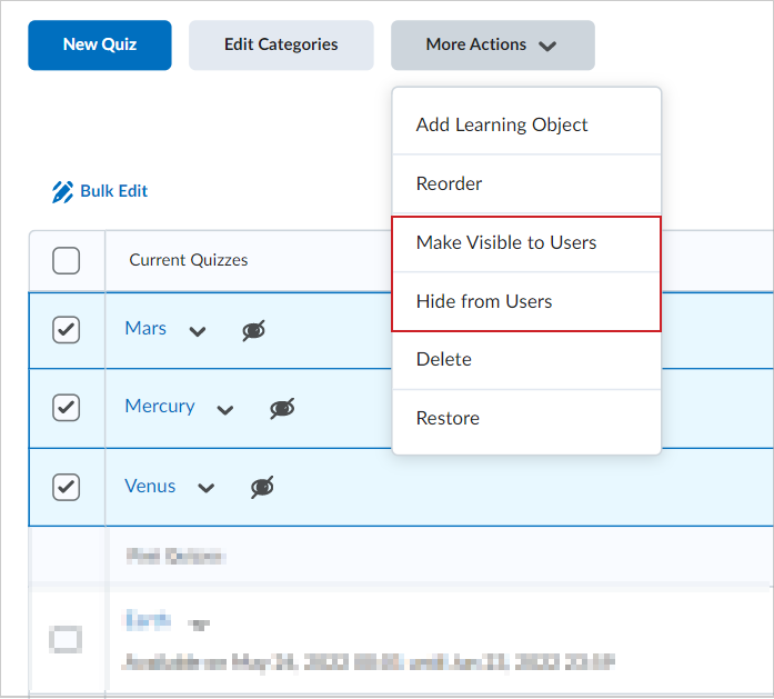 Selecting quizzes to change their visibility in bulk.