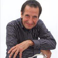 Photo of Stephen Manley