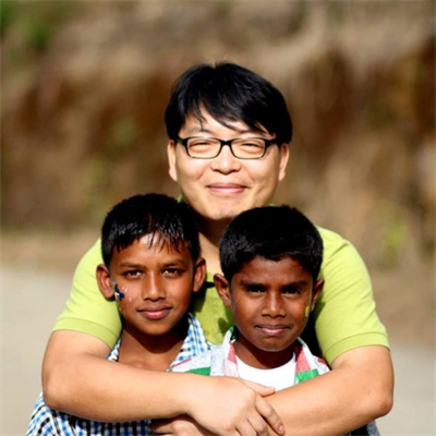 Photo of John K. Jeon