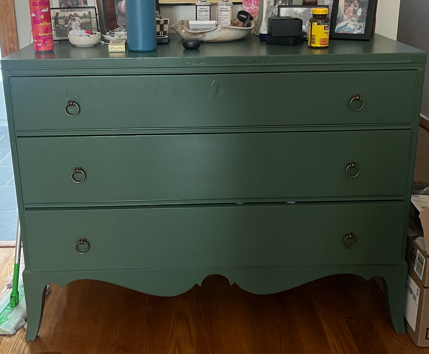 dresser2.png