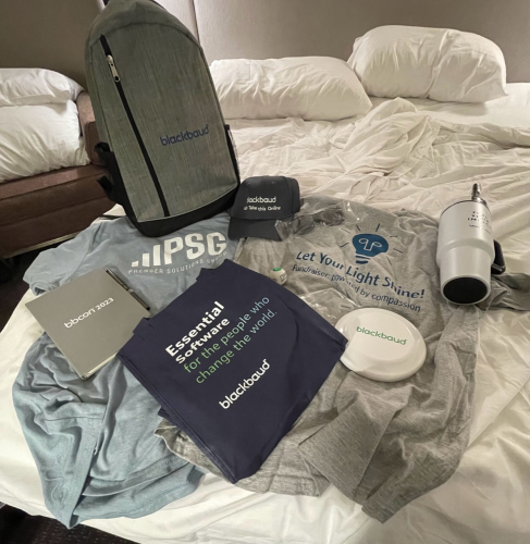 aded0439ab7ecb76a1a92f7551fb09d9-huge-im