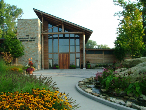 Akron Zoo 1eadaf49ce331337d1c8e437fe9e16de-huge-ak