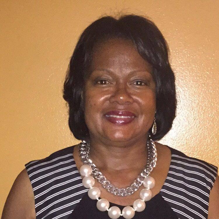 Anita Knazze 2