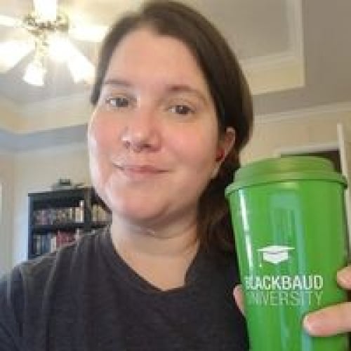 buzz_amy_dana_200x200 4ab86958304dbfb4c14eb6790907c2b7-huge-bu