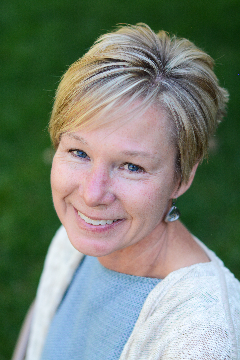 Monica Peritt