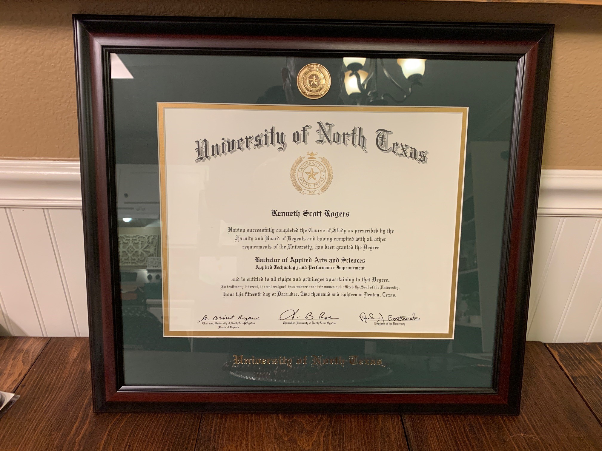 305325_diploma.jpg 305325_diploma.jpg