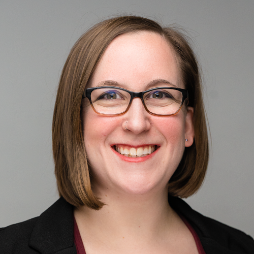 Photo of Beth Saunders