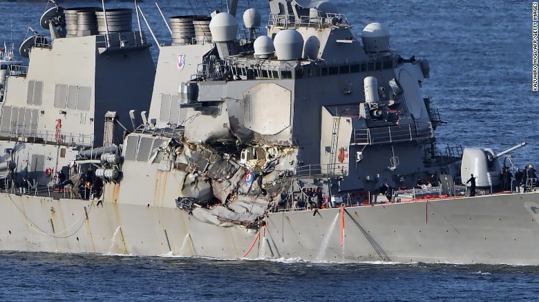 170617081908-06-uss-fitzgerald-damaged-0617-exlarge-169.jpg