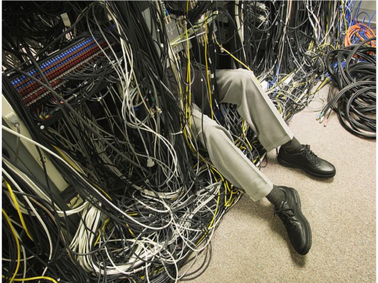 network-cable-tech-humor.jpg