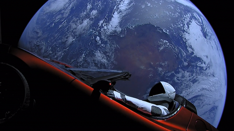 20180206-184141-elon-musk-tesla-roadster-falcon-heavy-demo-mission-side-earth.jpg