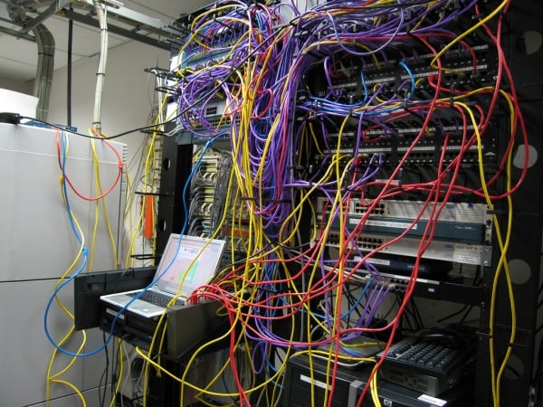 cablemess-1-600x450.jpg