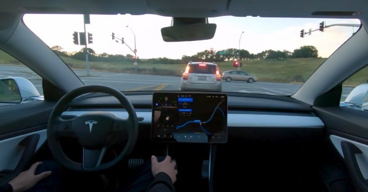 tesla-self-driving_resize_md.jpg