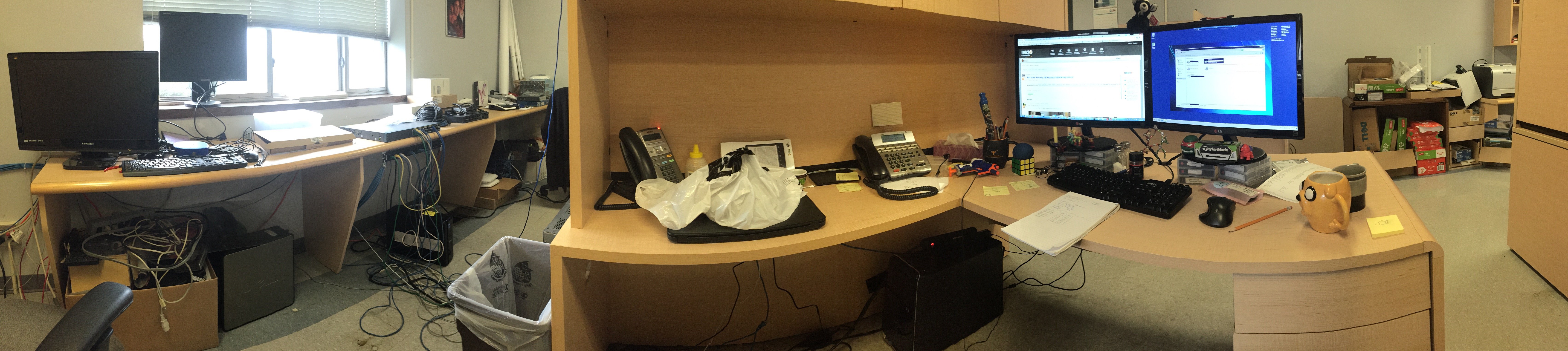 desk_IMG_1331.JPG