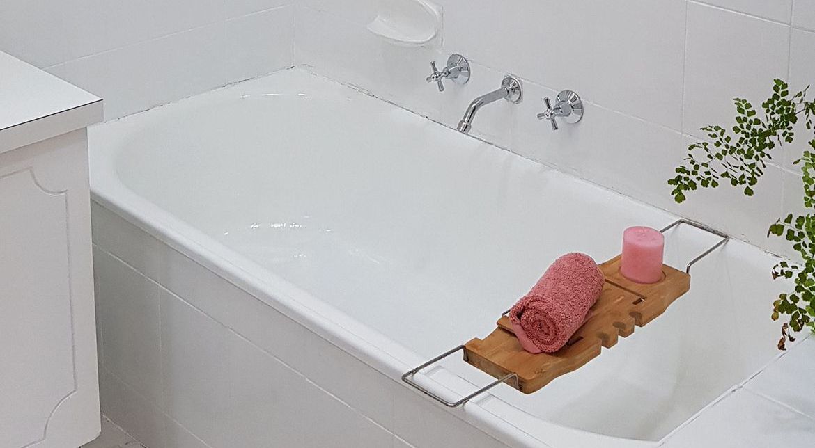 RaceyTrace.jpeg RaceyTrace.jpeg