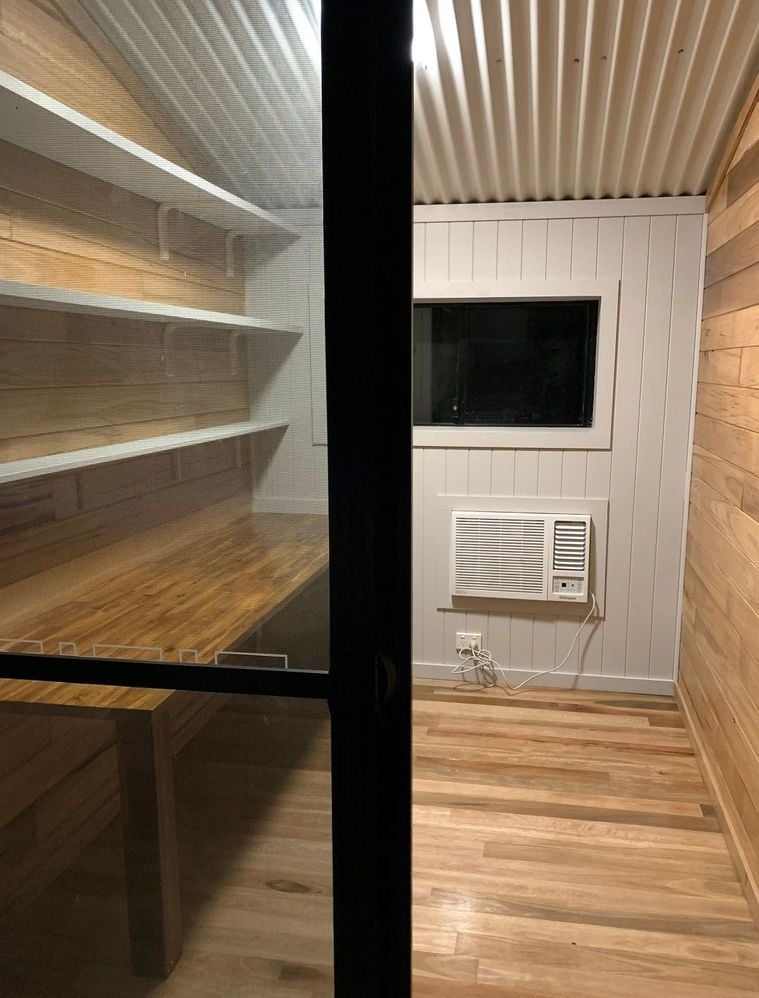 office-shelves-installed.JPG office-shelves-installed.JPG