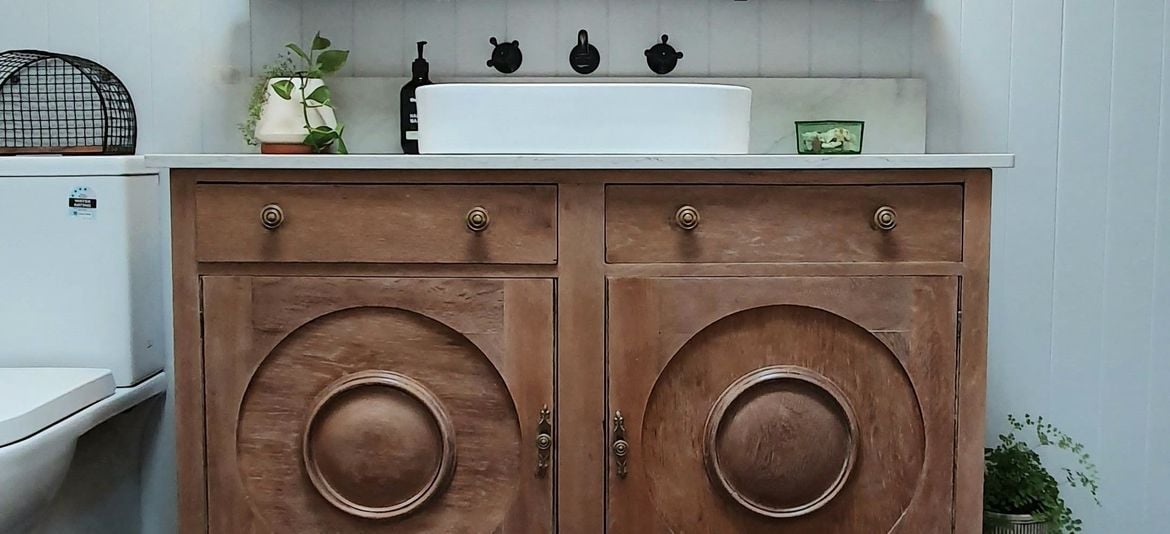 Upcycled vanity (2).jpg Upcycled vanity (2).jpg