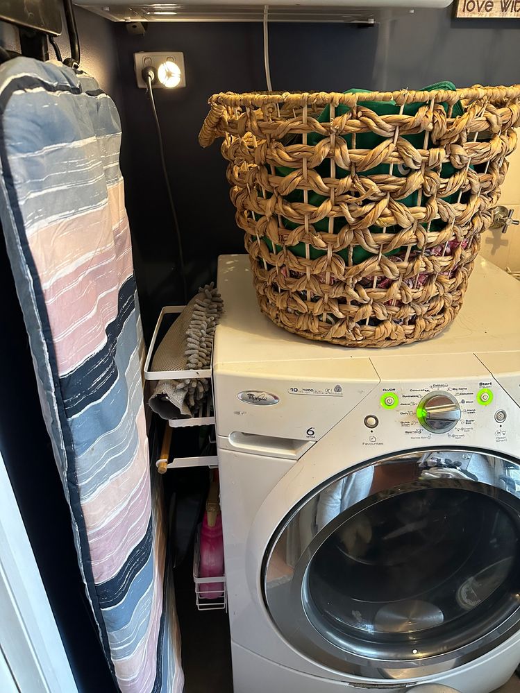 Laundry 12.jpg Laundry 12.jpg