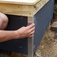 Step 12 Conceal corner joins.jpg Step 12 Conceal corner joins.jpg