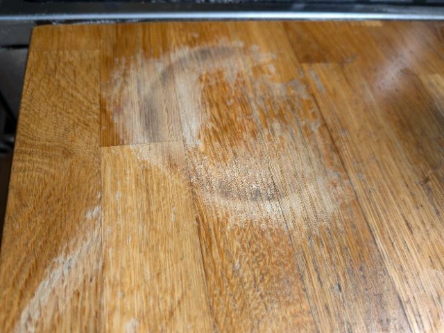 bench2.jpg bench2.jpg