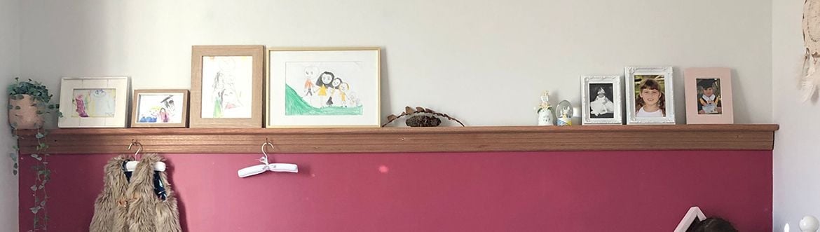 PictureFrameShelf.jpeg PictureFrameShelf.jpeg