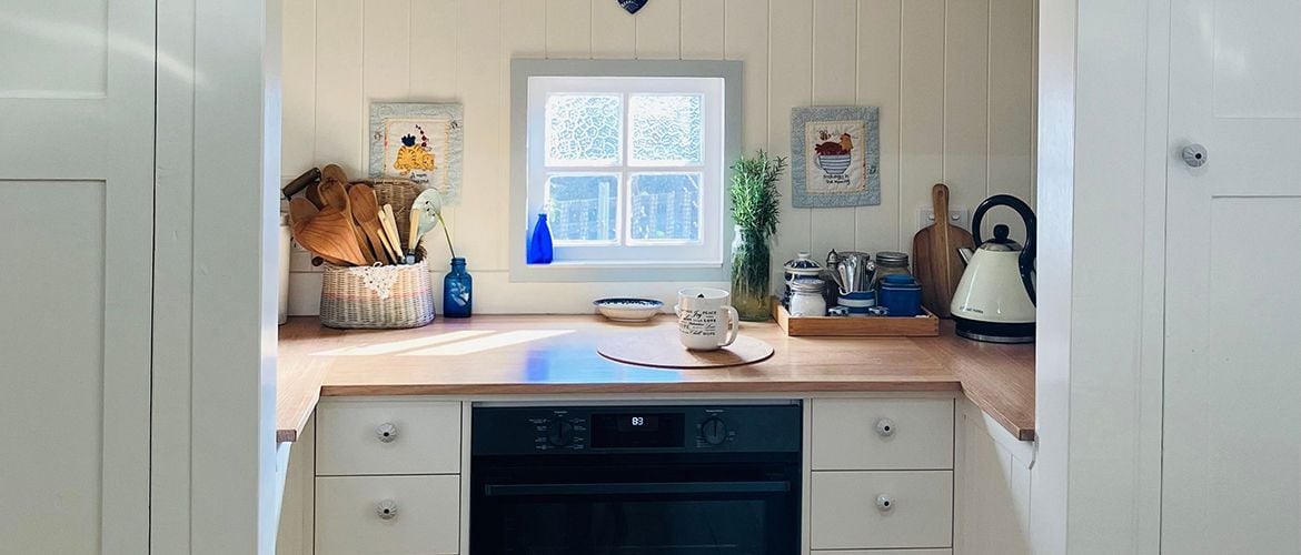 Kitchen alcove with benchtop.jpeg Kitchen alcove with benchtop.jpeg