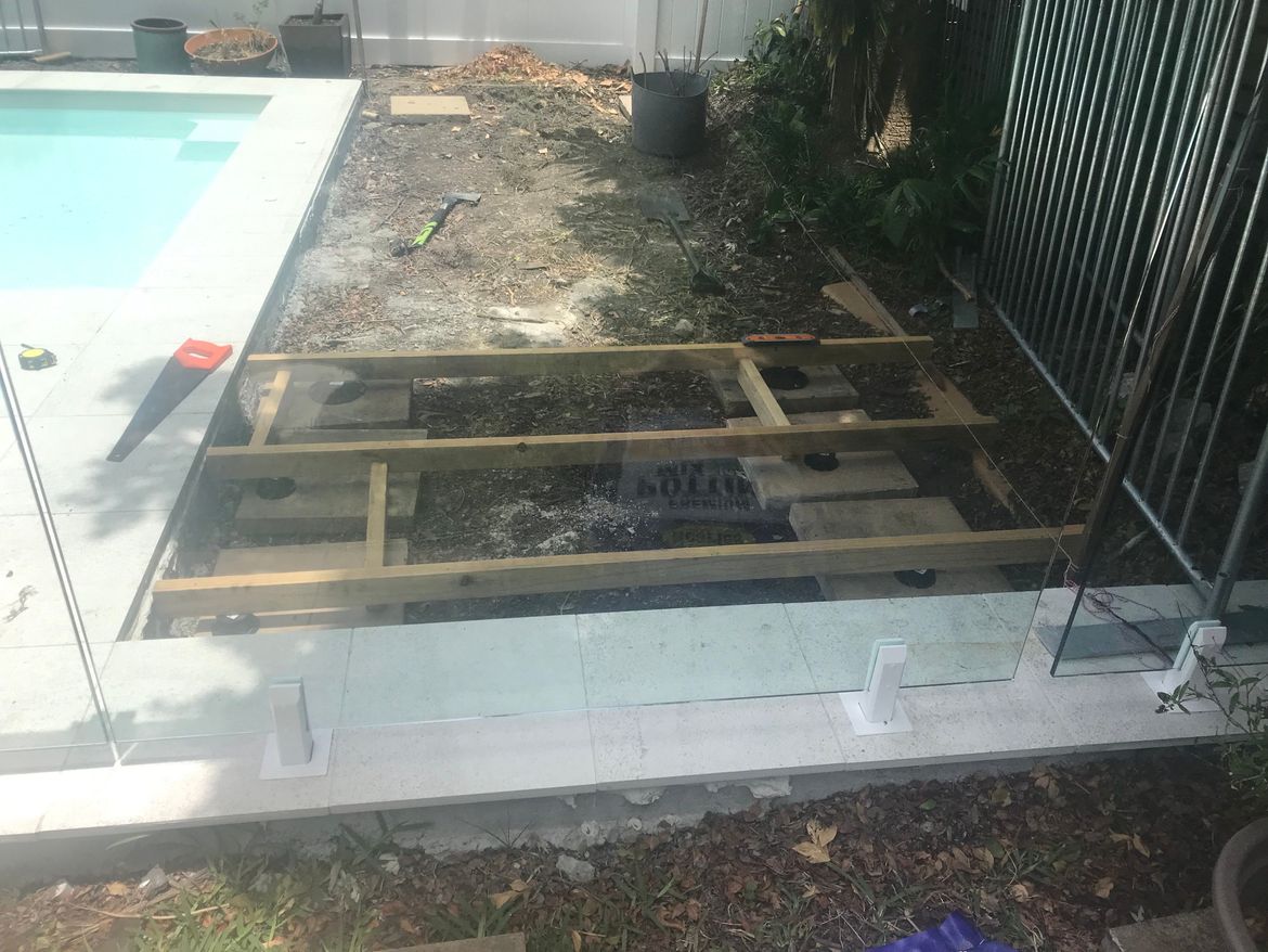 picturedeck.jpg picturedeck.jpg