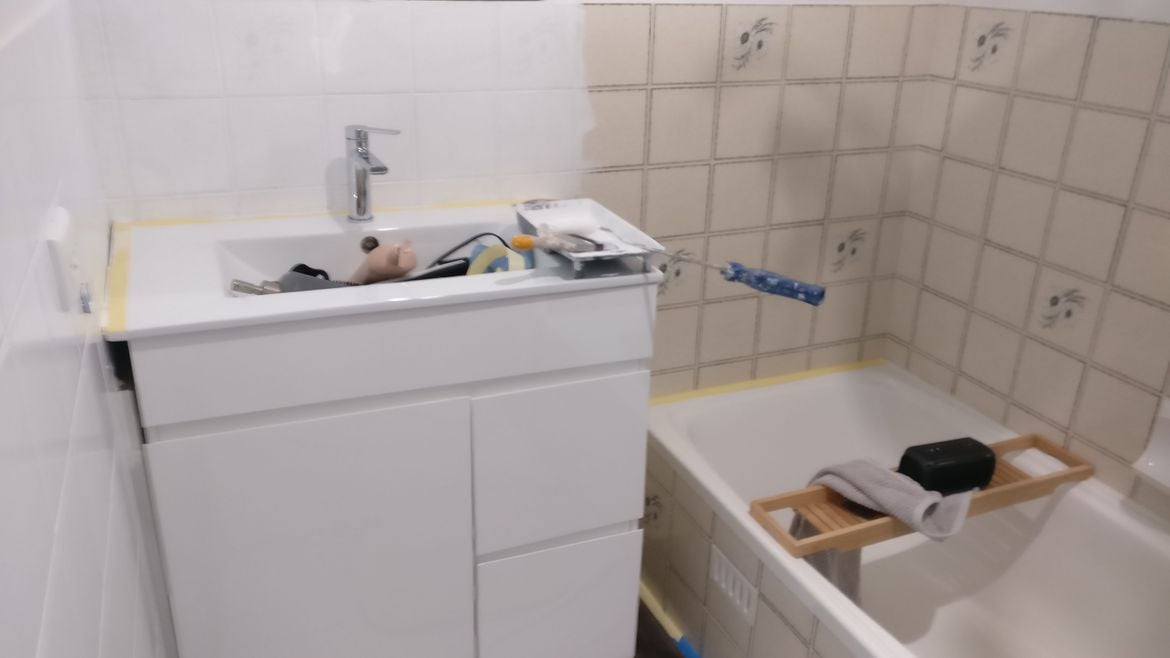 Bathroom 2.jpg Bathroom 2.jpg