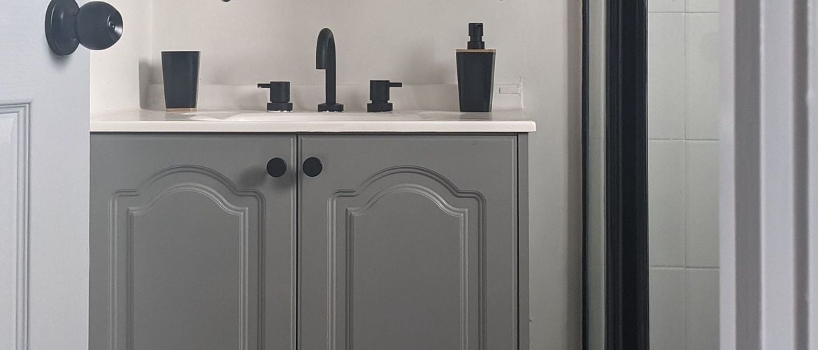 Ensuite revamp using tile paint (3).jpeg Ensuite revamp using tile paint (3).jpeg