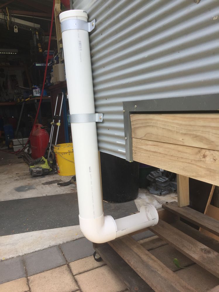 feeder.jpg feeder.jpg