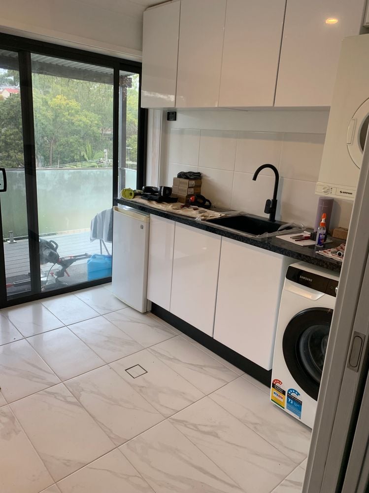 Soft Close doors on.JPG Soft Close doors on.JPG