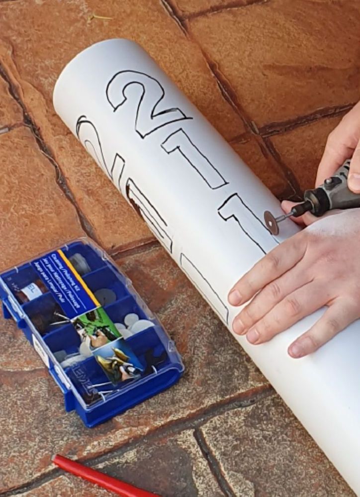 cutting-with-rotary-tool.jpg cutting-with-rotary-tool.jpg