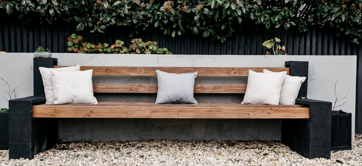 Outdoor seat.png Outdoor seat.png