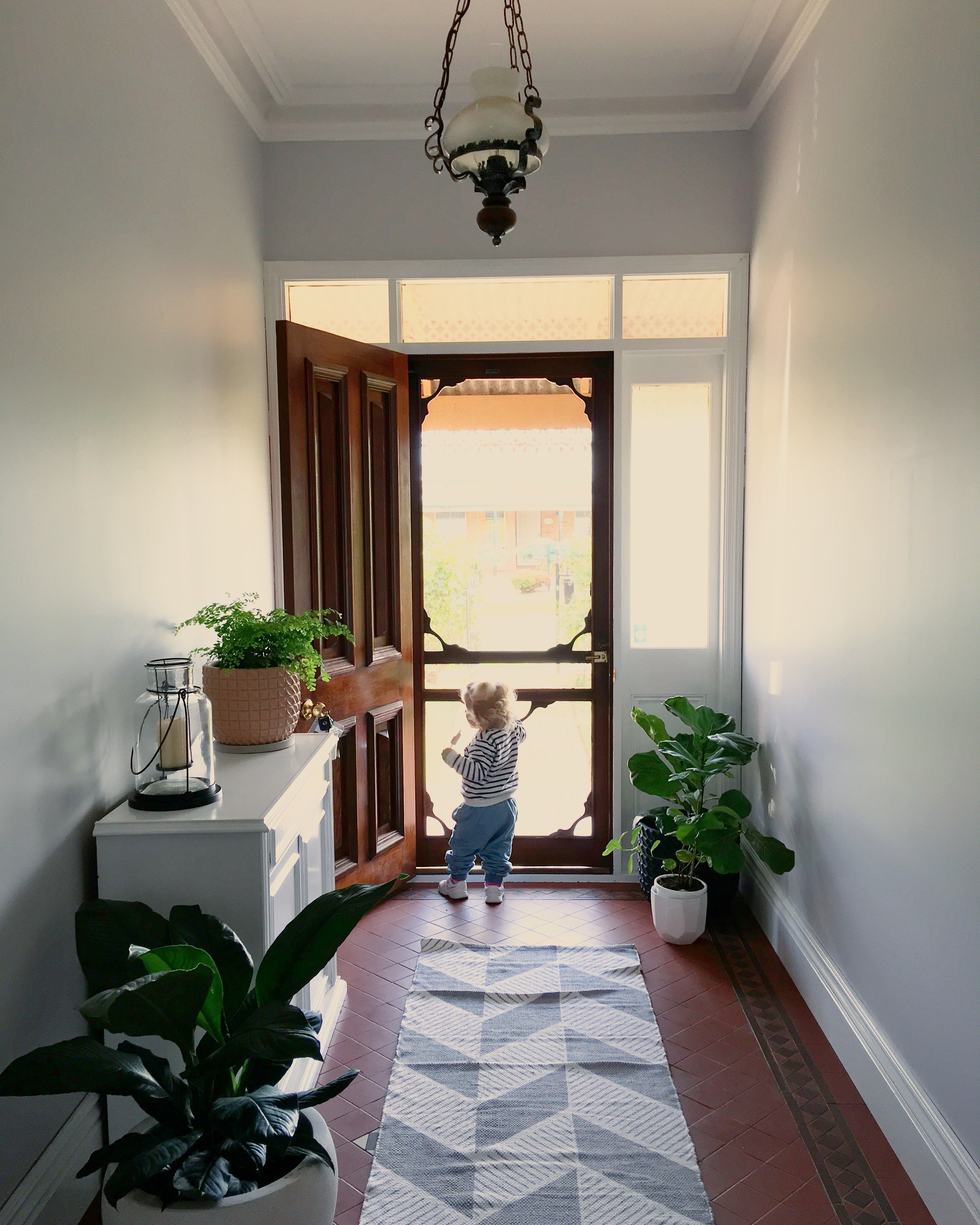 hallway2.jpg hallway2.jpg