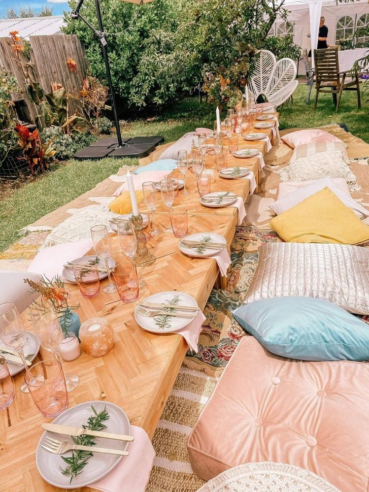 outdoor_dinner.jpeg outdoor_dinner.jpeg