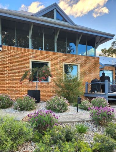 20251015_174005.jpg 20251015_174005.jpg