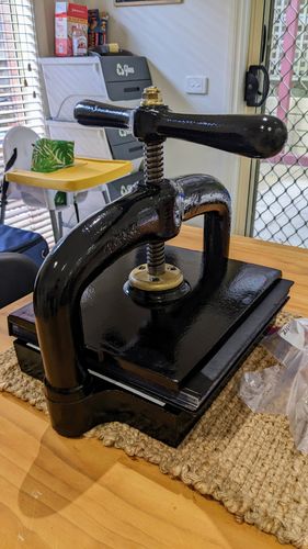 press-6.jpg press-6.jpg