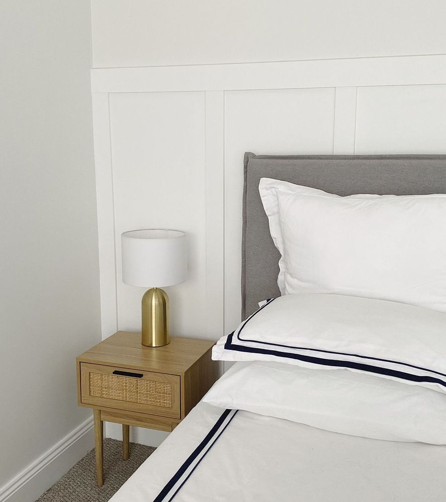 Panel.jpeg Panel.jpeg