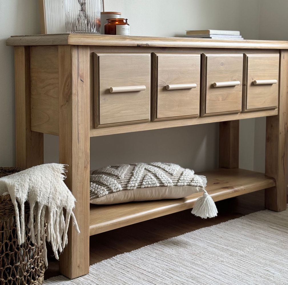 Console table upcycle.jpeg Console table upcycle.jpeg