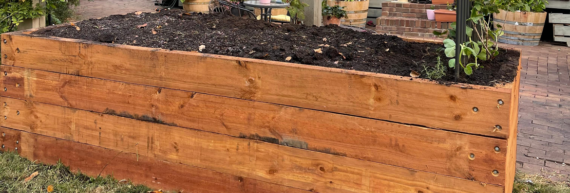 LisasGarden.png LisasGarden.png